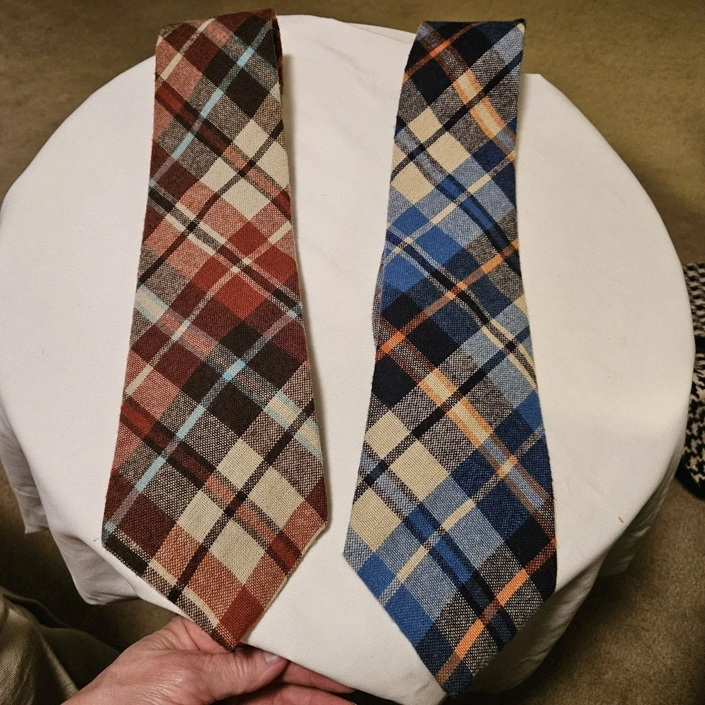 Vintage‎ Perth Ltd. Tie Lot